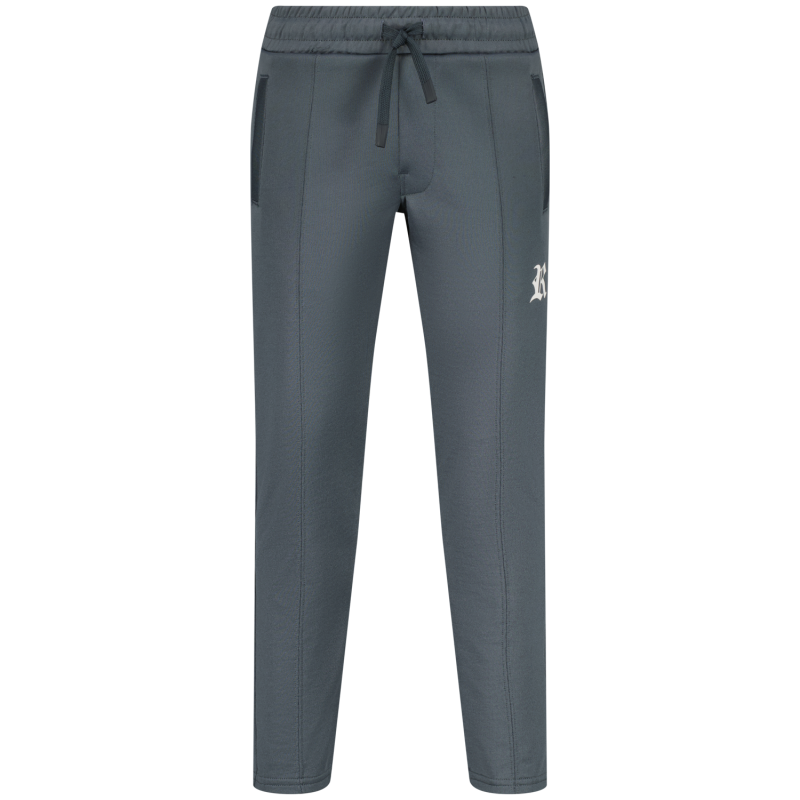 Raizzed Saxton Thunder sky